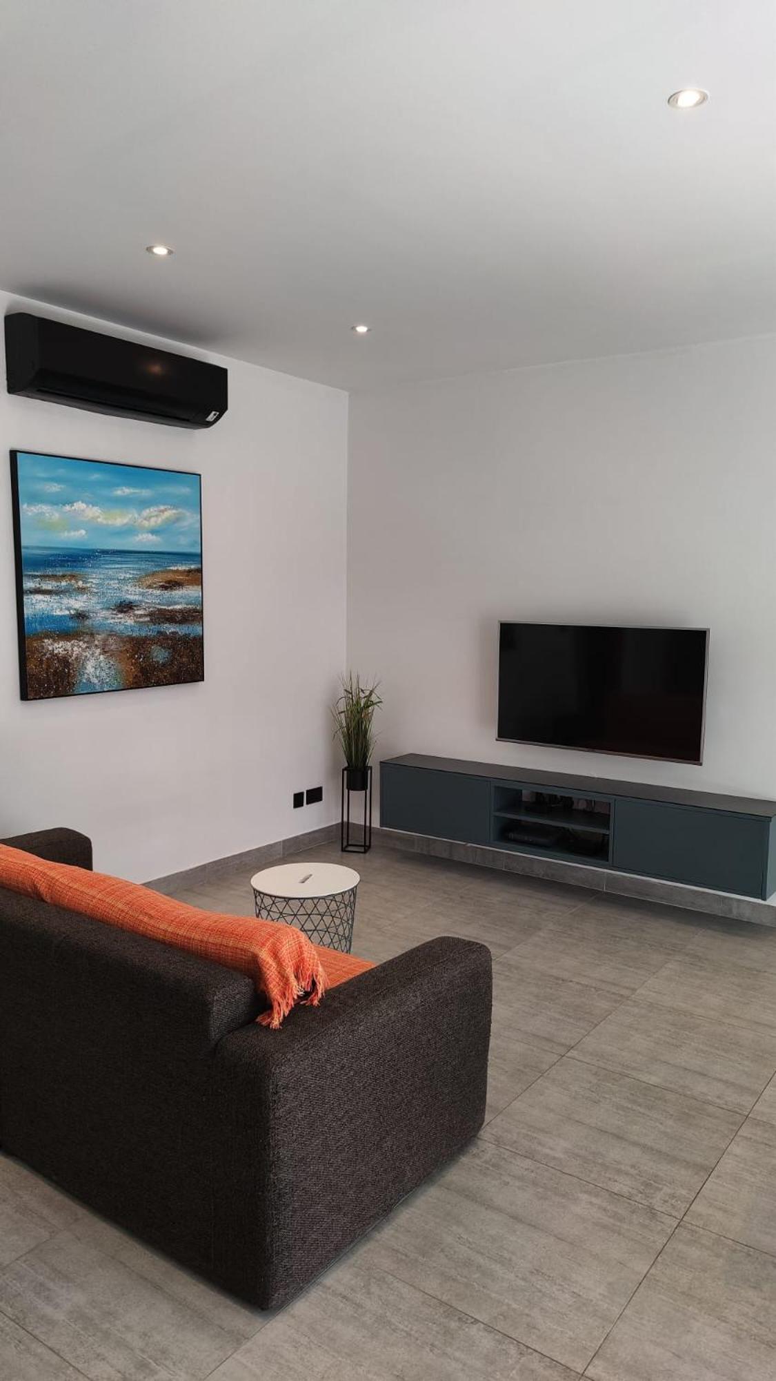 Stunning Penthouse Roof Terrace & Communal Swimming Pool St. Paul's Bay Ngoại thất bức ảnh